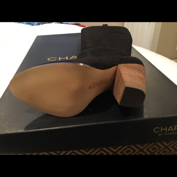 Charles David Size 7 Suede Boot - Picture 5 of 5